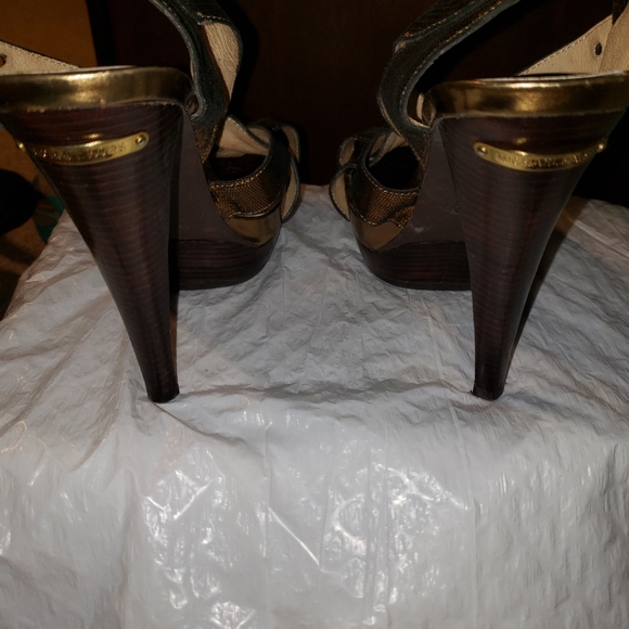 Don't wear them anymore. - Picture 3 of 4